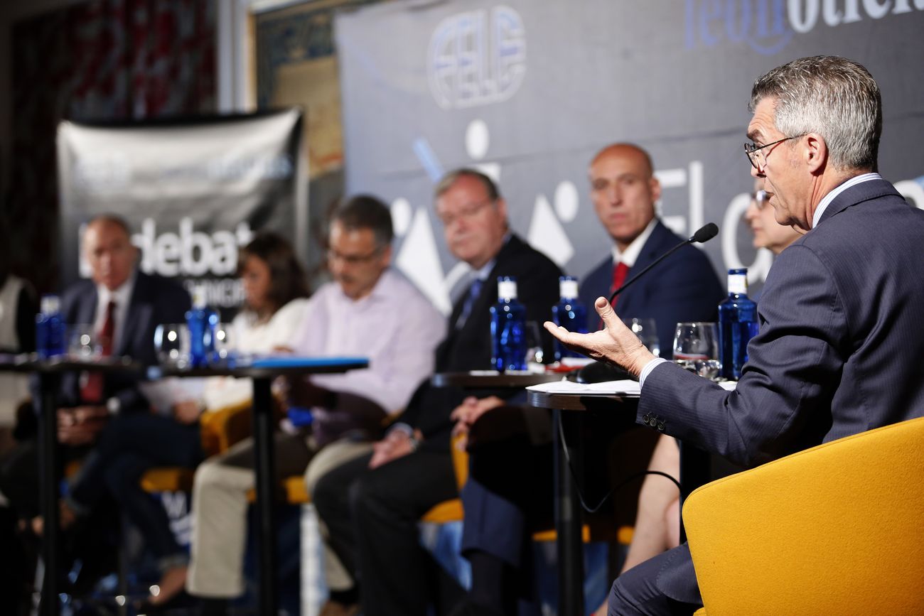 Los candidatos a la Alcaldía de León protagonizan un debate organizado por la Federación Leonesa de Empresarios (Fele) y Leonoticias