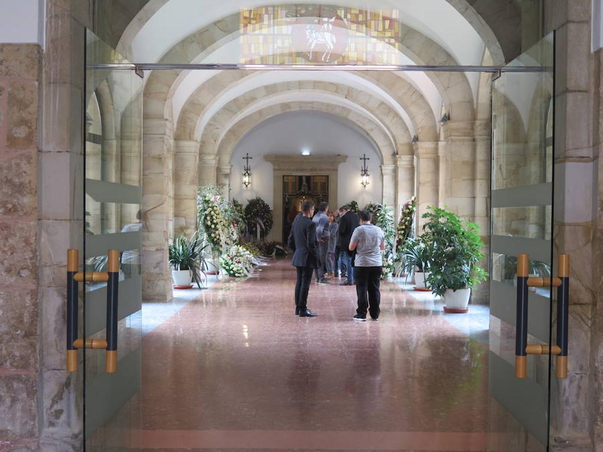 Fotos: Capilla ardiente del obispo de Astorga