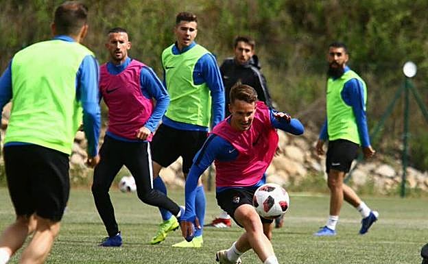 Entrenamiento de la Ponferradina.