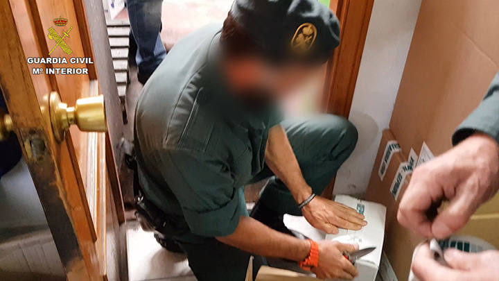 Fotos: Operación de la Guardia Civil con vino de la DO Bierzo