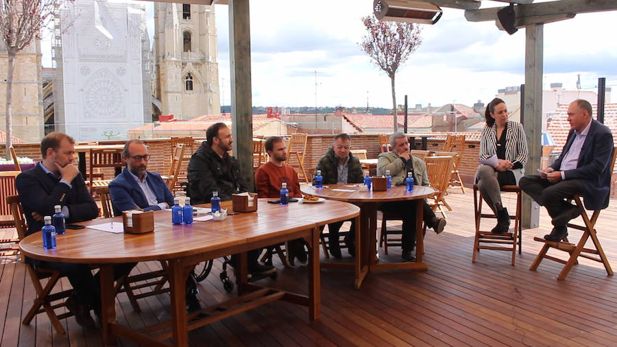 Entrevista de Eduardo López Sendino en la terraza del Camarote Romántico