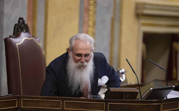 Agustín Javier Zamarrón, presidiendo el Congreso. 