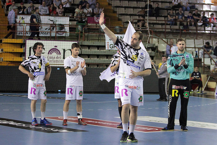 Partido correspondiente a la última jornada de la Liga Asobal 2018/19 entre el Abanca Ademar y el Quabit Guadalajara disputado en el Palacio de los Deportes de León