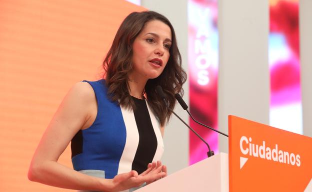 La portavoz nacional de Ciudadanos, Inés Arrimadas, durante la rueda de prensa. 