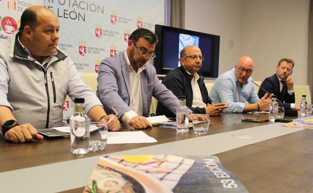 Presentación del concurso gastronómico en la Diputación. 