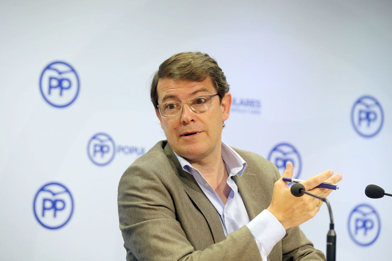 El presidente del PP de Castilla y León, Alfonso Fernández Mañueco preside la reunión del Comité de Dirección del PPCyL