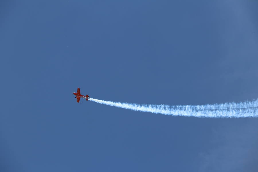 Fotos: Exhibición de vuelo acrobático en Los Oteros