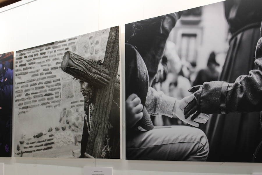 La XI edición de la exposición y el concurso Momentos de la Cofradía del Dulce Nombre de Jesús Nazareno apoyados por el Camarote Madrid vuelven a ser un éxito de participación de recuerdos de la semana de pasión leonesa