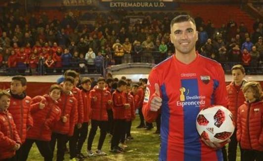 Muere el futbolista José Antonio Reyes en un accidente de tráfico