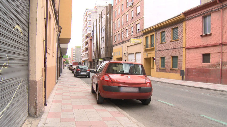 Fotos: Cartagena, la calle de León donde debes aparcar sobre la acera