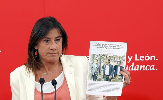 La secretaria de Organización del PSOECyL, Ana Sánchez, informa sobre la denuncia contra Mañueco. 