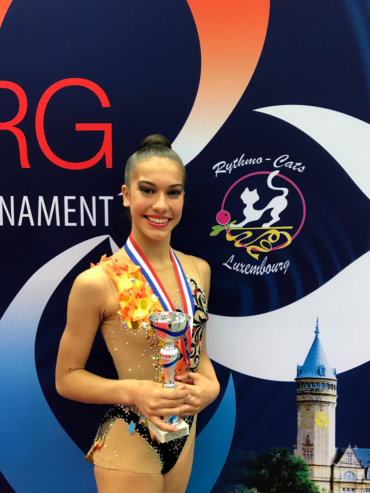 Lluvia de medallas para las seis gimnastas del Club Ritmo que han participado en el Luxembourg Trophy: Sara Llana, Andrea Fernández, Andrea Corral, Carla Vilasánchez, Natalia Gago y Sandra García