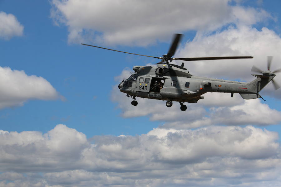 Fotos: Ejército militar en el Aeródromo de León