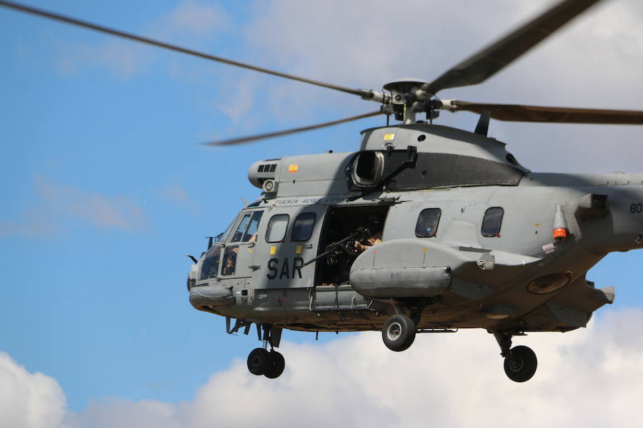 Fotos: Ejército militar en el Aeródromo de León