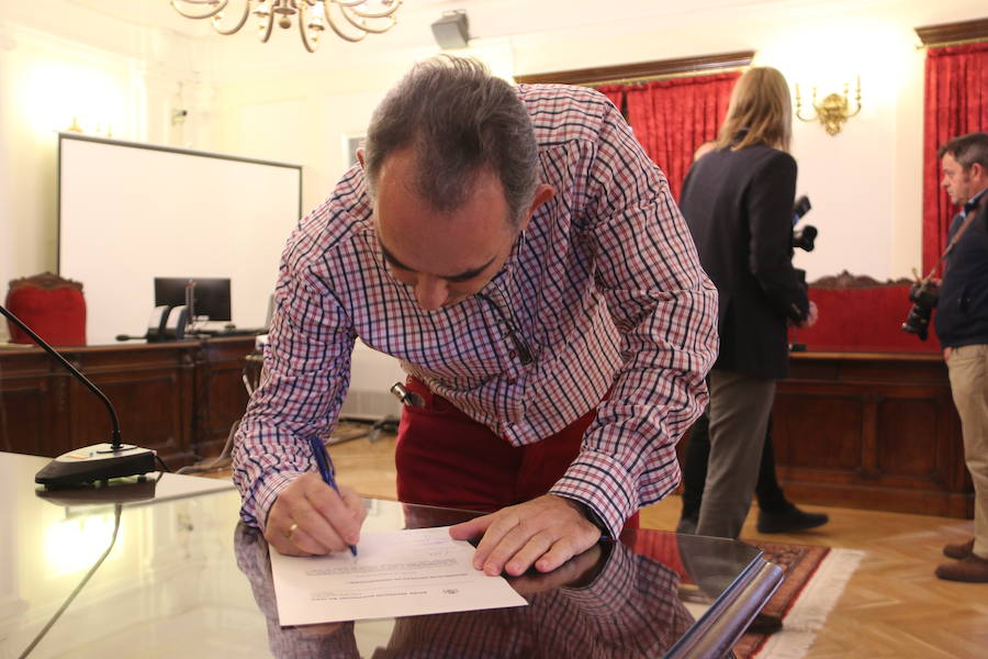 Fotos: Entrega de credenciales en la Audiencia Provincial
