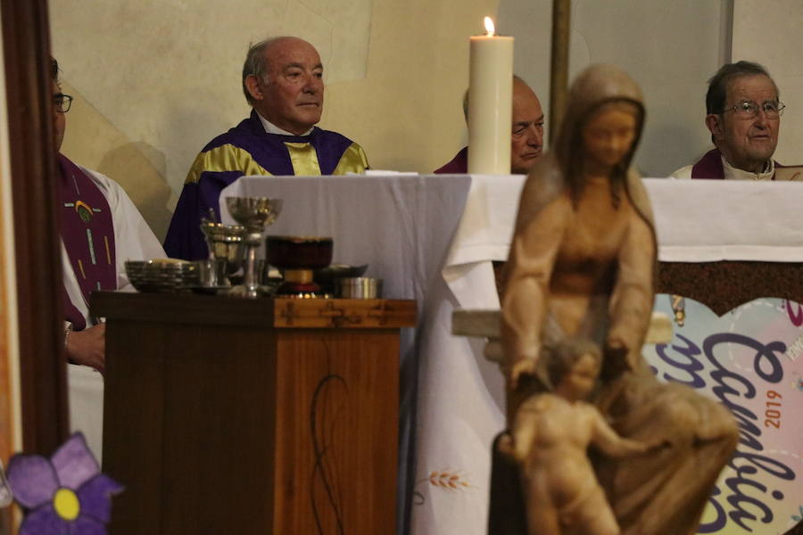 Fotos: Funeral en León por el hermano Tomás