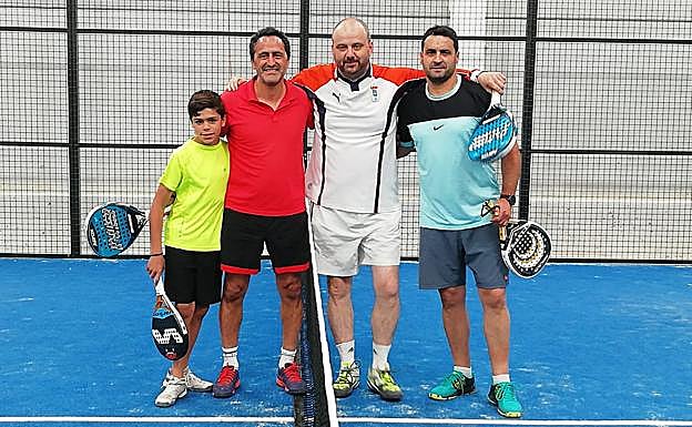 Las instalaciones del Olímpico de León acogen el estreno del 'Torneo de Pádel leonoticias'.