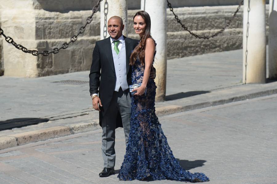 Roberto Carlos y su mujer.