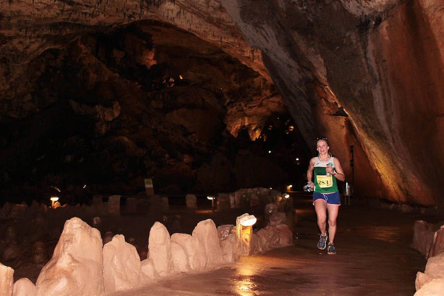 Fotos: Imágenes del EspeleoTrail de Valporquero