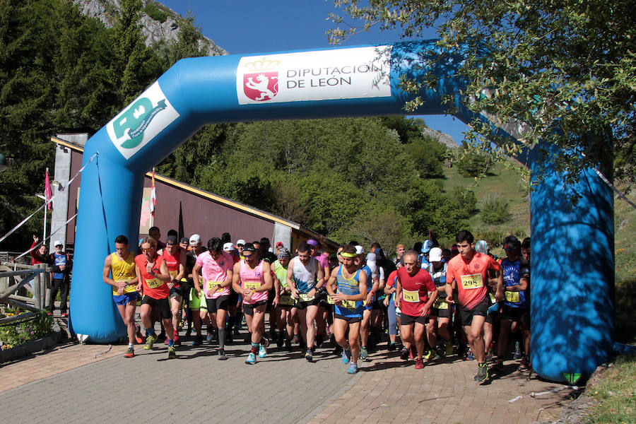 Fotos: Imágenes del EspeleoTrail de Valporquero