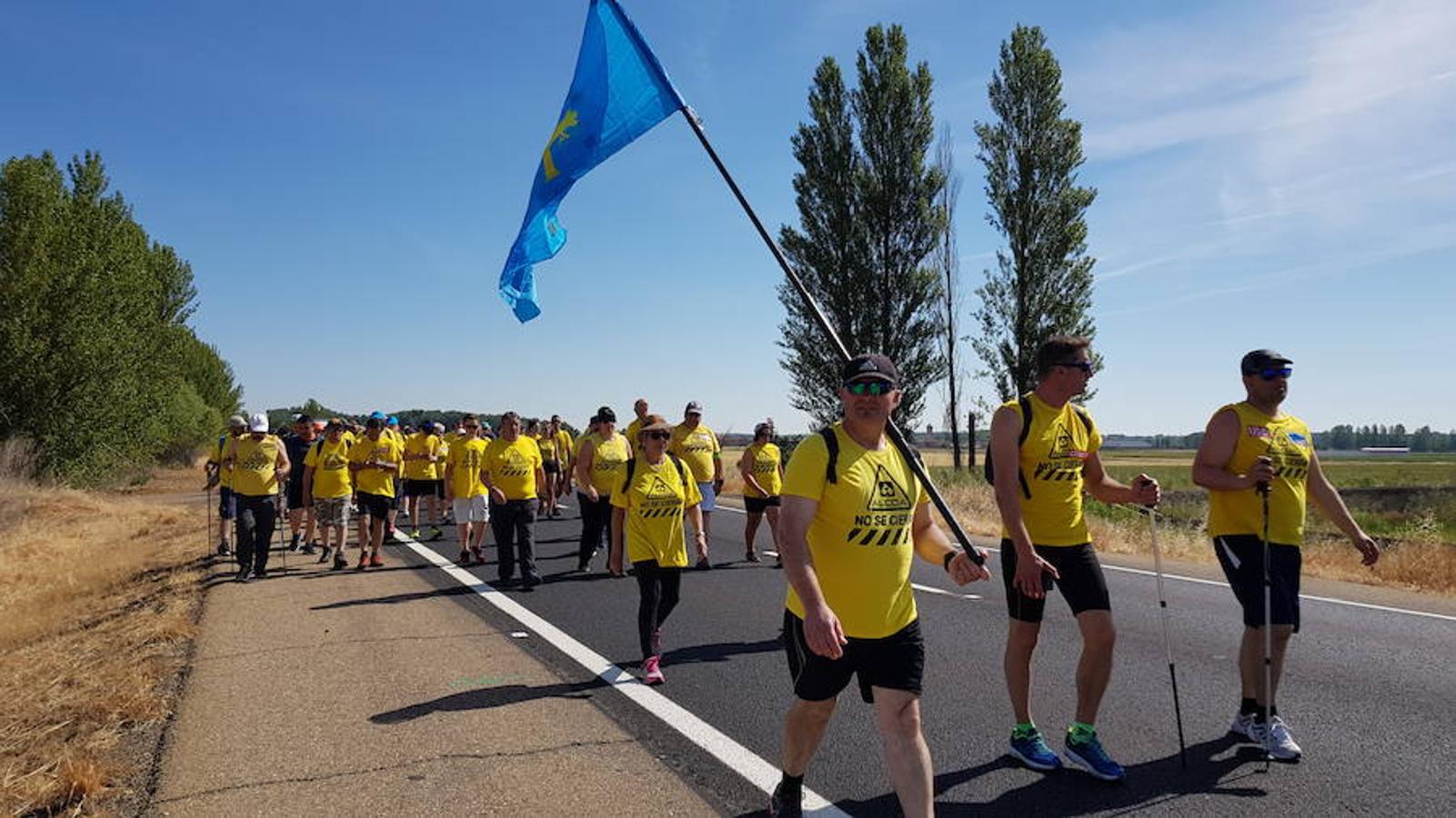 Fotos: La &#039;Marcha del Aluminio&#039; parte de Cimanes de la Vega