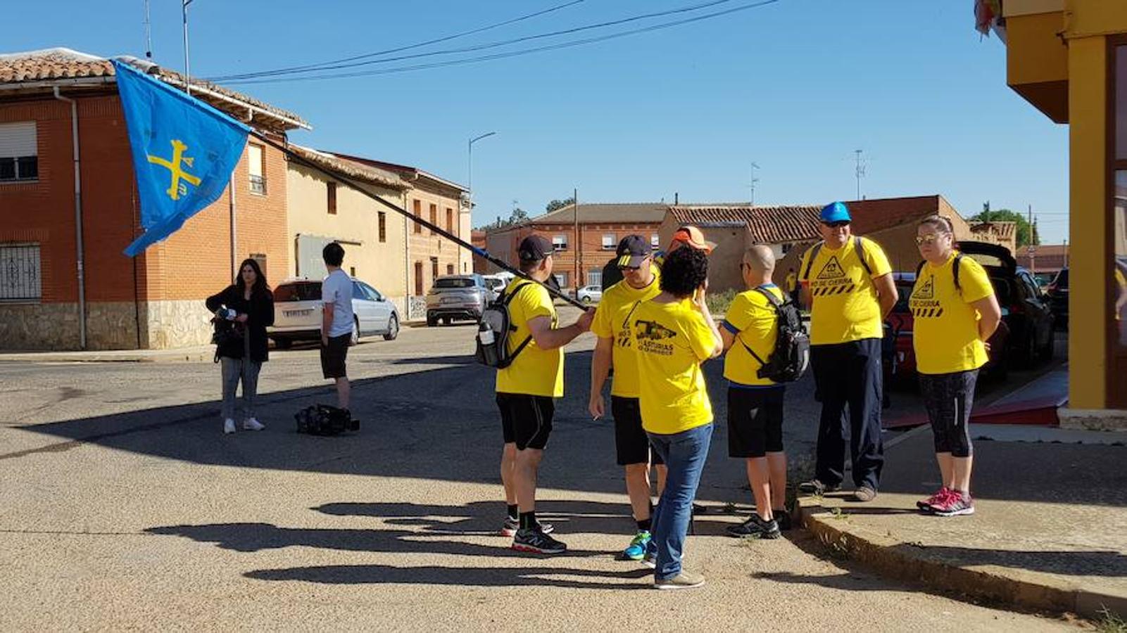 Fotos: La &#039;Marcha del Aluminio&#039; parte de Cimanes de la Vega