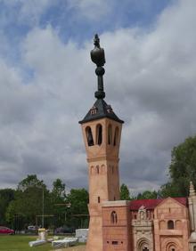 Imagen secundaria 2 - Detalles de la hoguera con San Isidoro como argumento. 