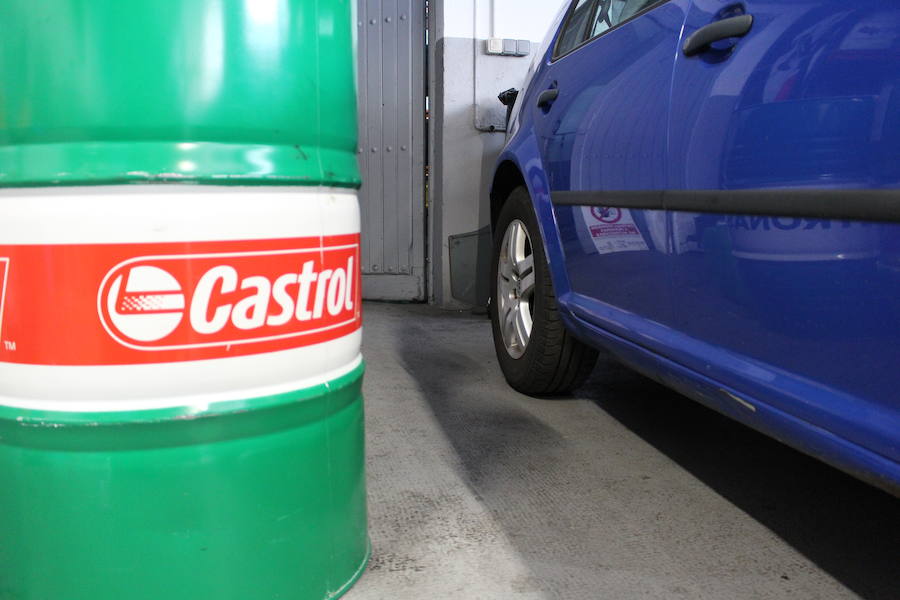 Talleres Cecar nace en 2018 con mucha ilusión y motivación con el fin de traer a León algo más que un taller. Su filosofía parte de la unión entre la tecnología del automóvil y su estética, siempre dentro de un gran grupo como es la red de talleres CGA.