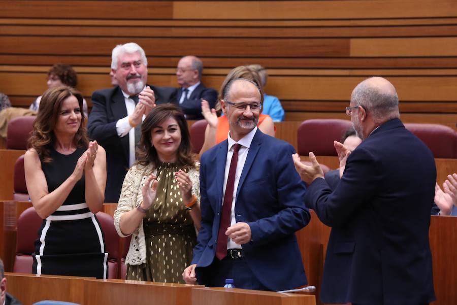 Fotos: Sesión Constitutiva de las Cortes de Castilla y León de la X legislatura