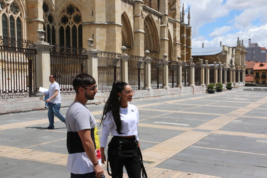 Este sábado la Plaza Mayor de León acoge el Festival «Báilalo Báilalo» un evento único de música latina amenizado con las actuaciones de grandes artistas de la talla de Polo Nandez, Gustavo Elis o Sharlene Taule