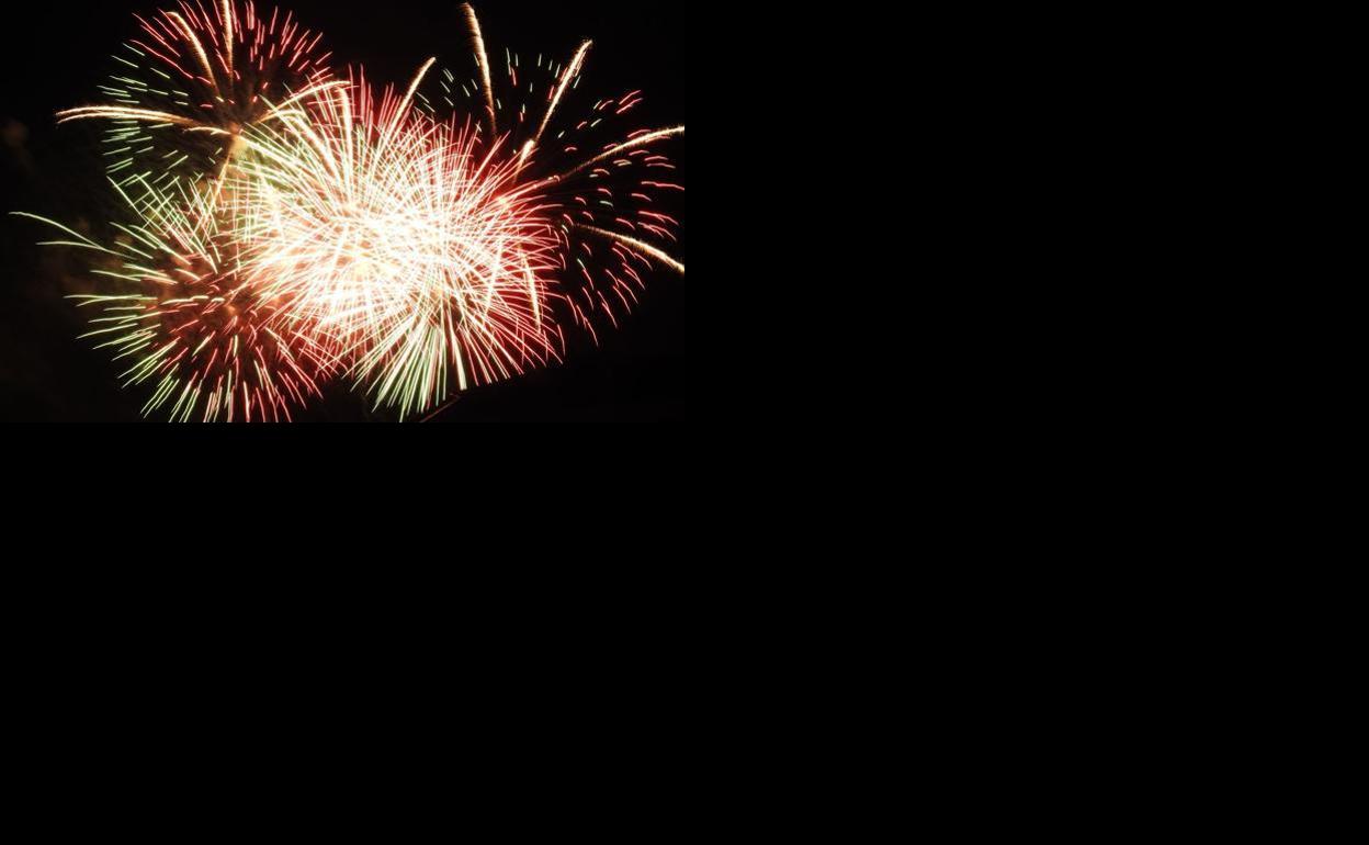 Los fuegos artificiales es uno de los momentos claves de la noche de San Juan. 