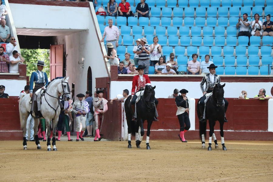 Fotos: Corrida de rejones en la Plaza de Toros de León