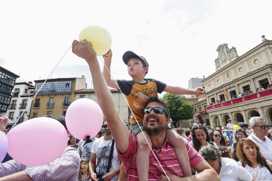 Fotos: &#039;Globotada&#039; en la plaza de San Marcelo de León