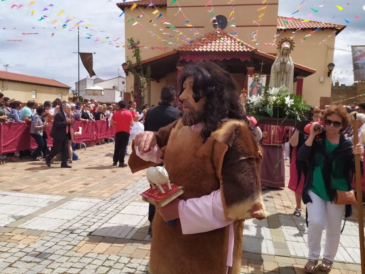 Fotos: Laguna de Negrillos celebra el Corpus de la mano de San Sebastián