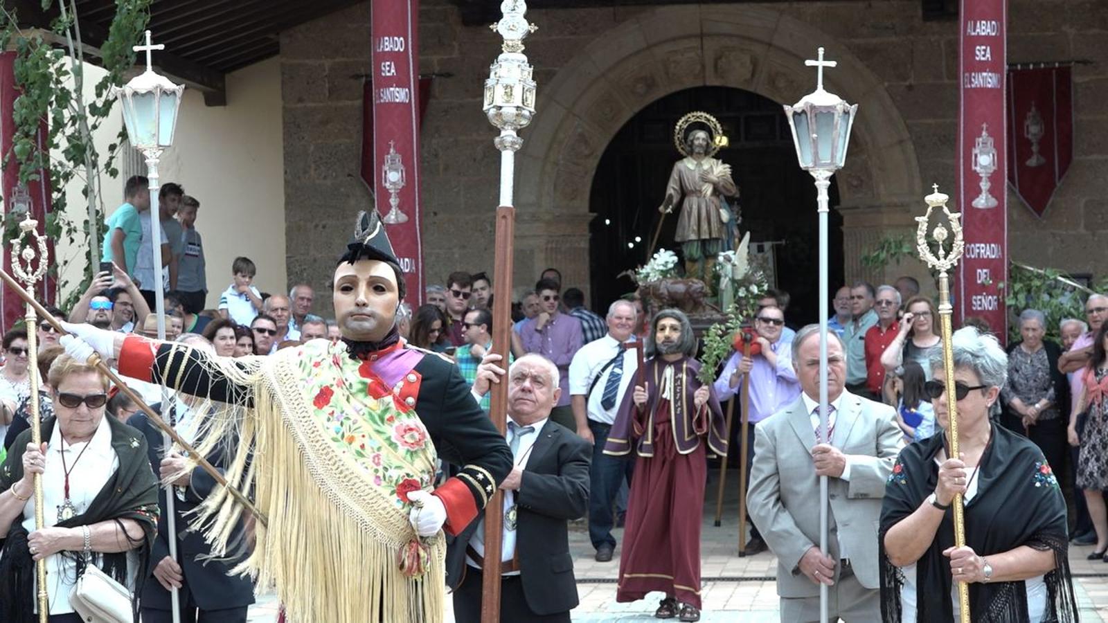 Fotos: Laguna de Negrillos celebra el Corpus de la mano de San Sebastián