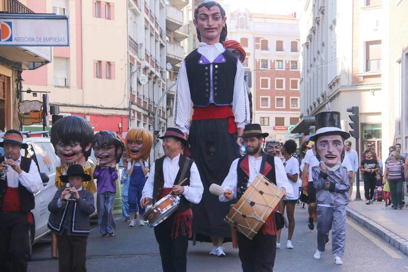 Fotos: &#039;Gigantes y cabezudos&#039;