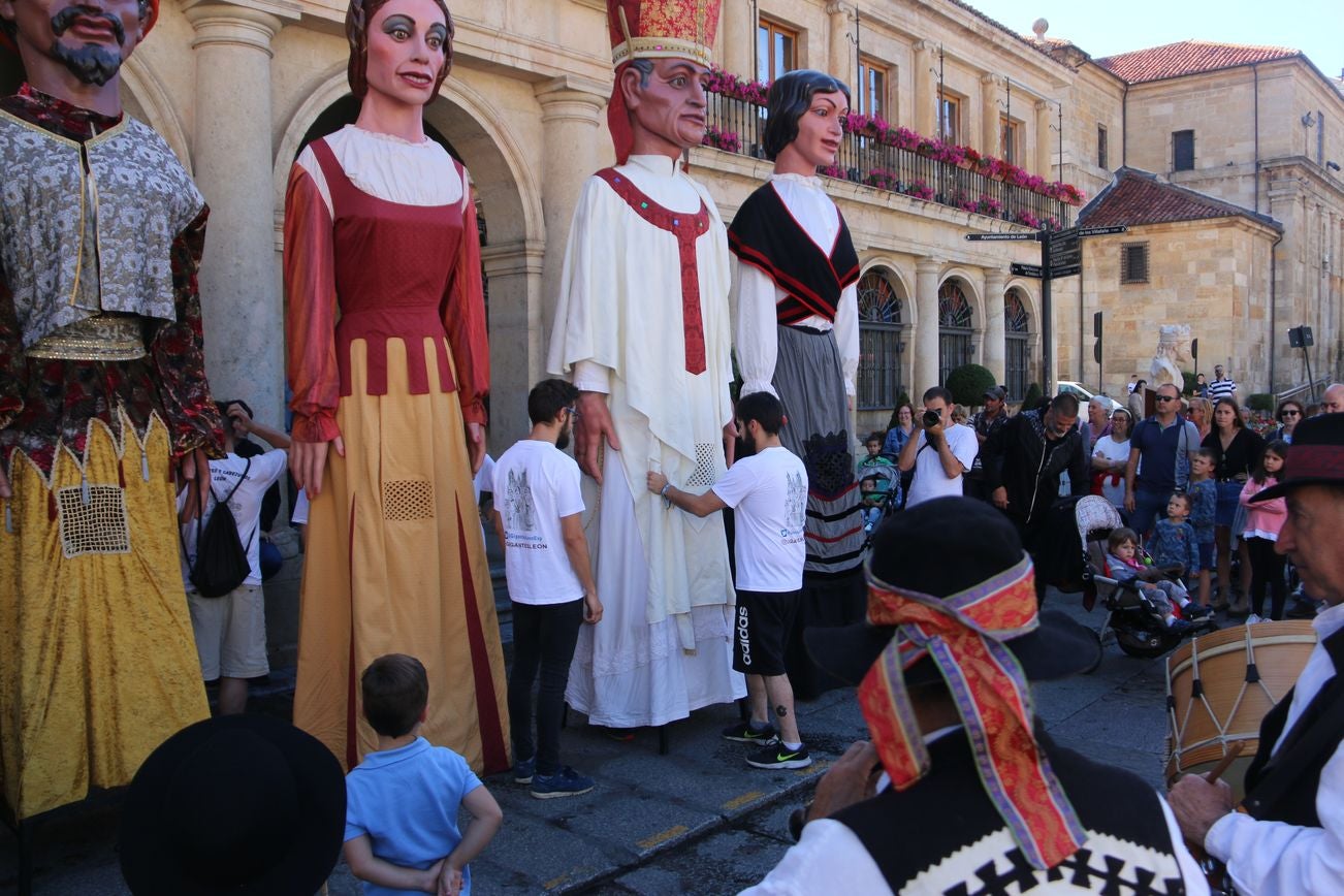 Fotos: &#039;Gigantes y cabezudos&#039;