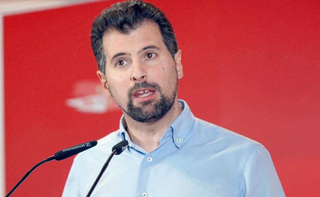 Luis Tudanca, durante una comparecencia de prensa.