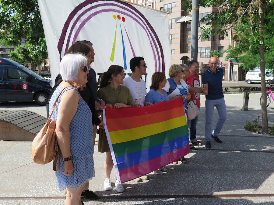 Fotos: Inicio de la Semana del Orgullo en León