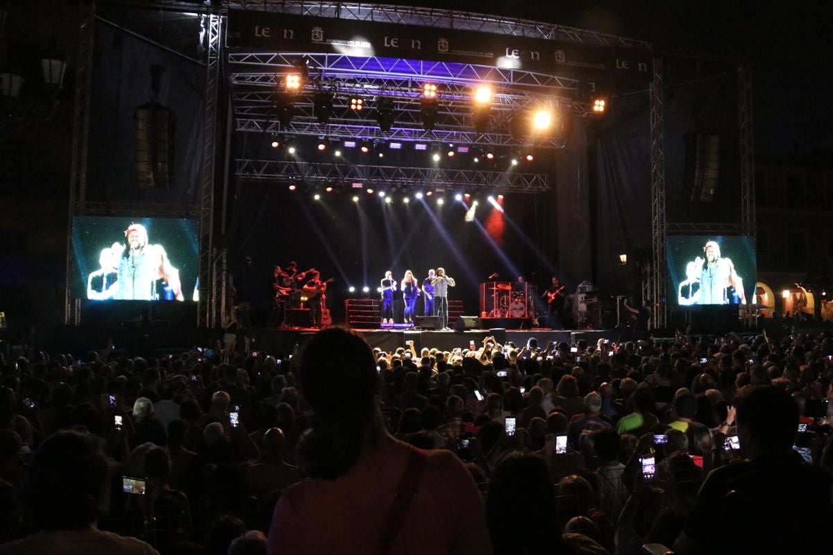 Fotos: El Arrebato disfruta de los temas pendientes