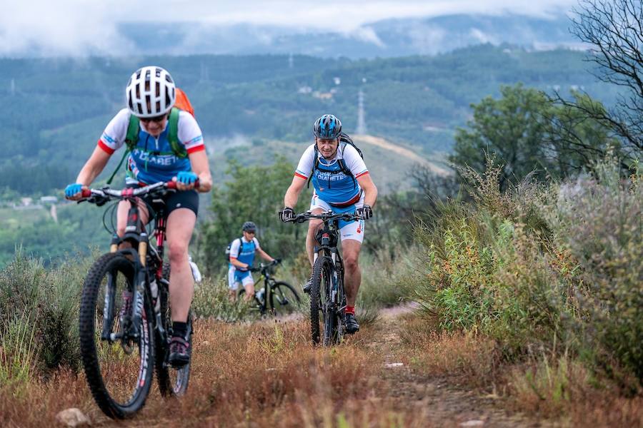 Fotos: Momentos del #retoBttBierzoBabia organizado por la Fundación Bas Van der Goor