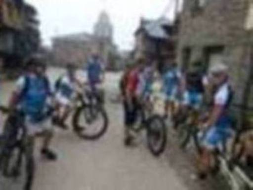 Fotos: Momentos del #retoBttBierzoBabia organizado por la Fundación Bas Van der Goor