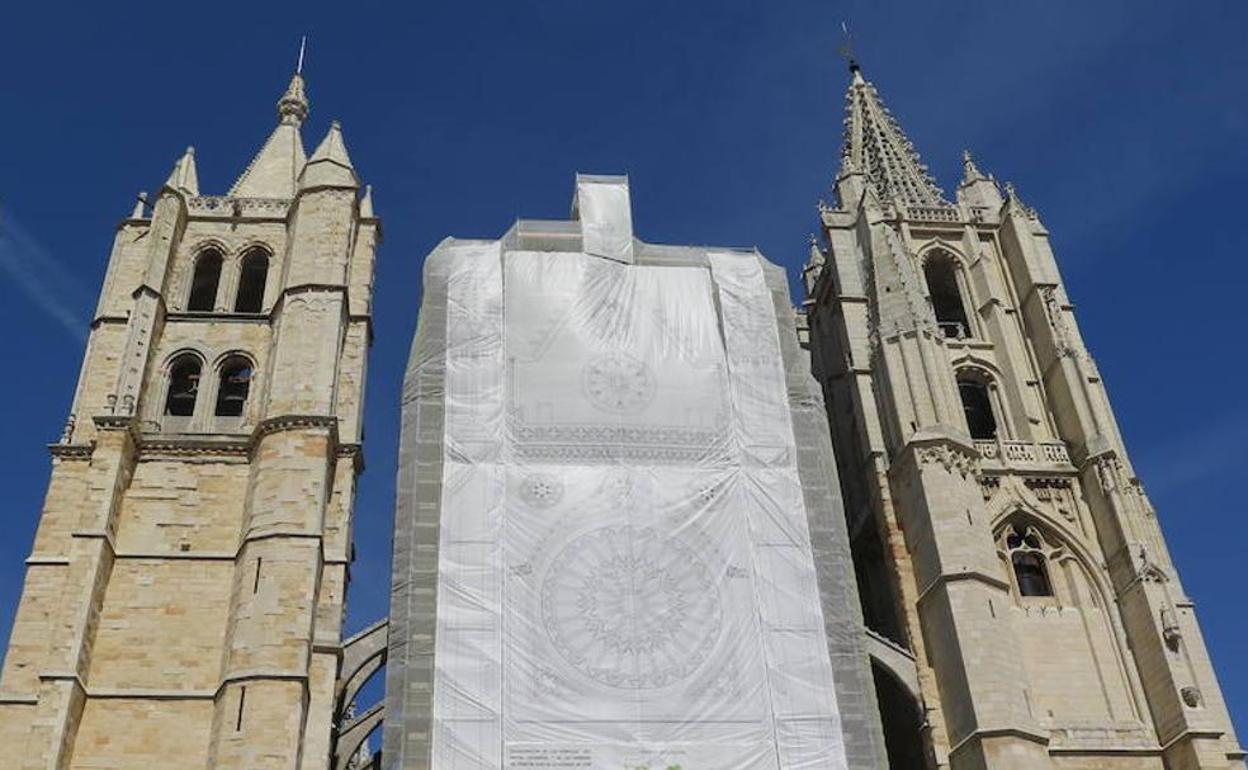 Vista de la fachada de la Catedral de León. 