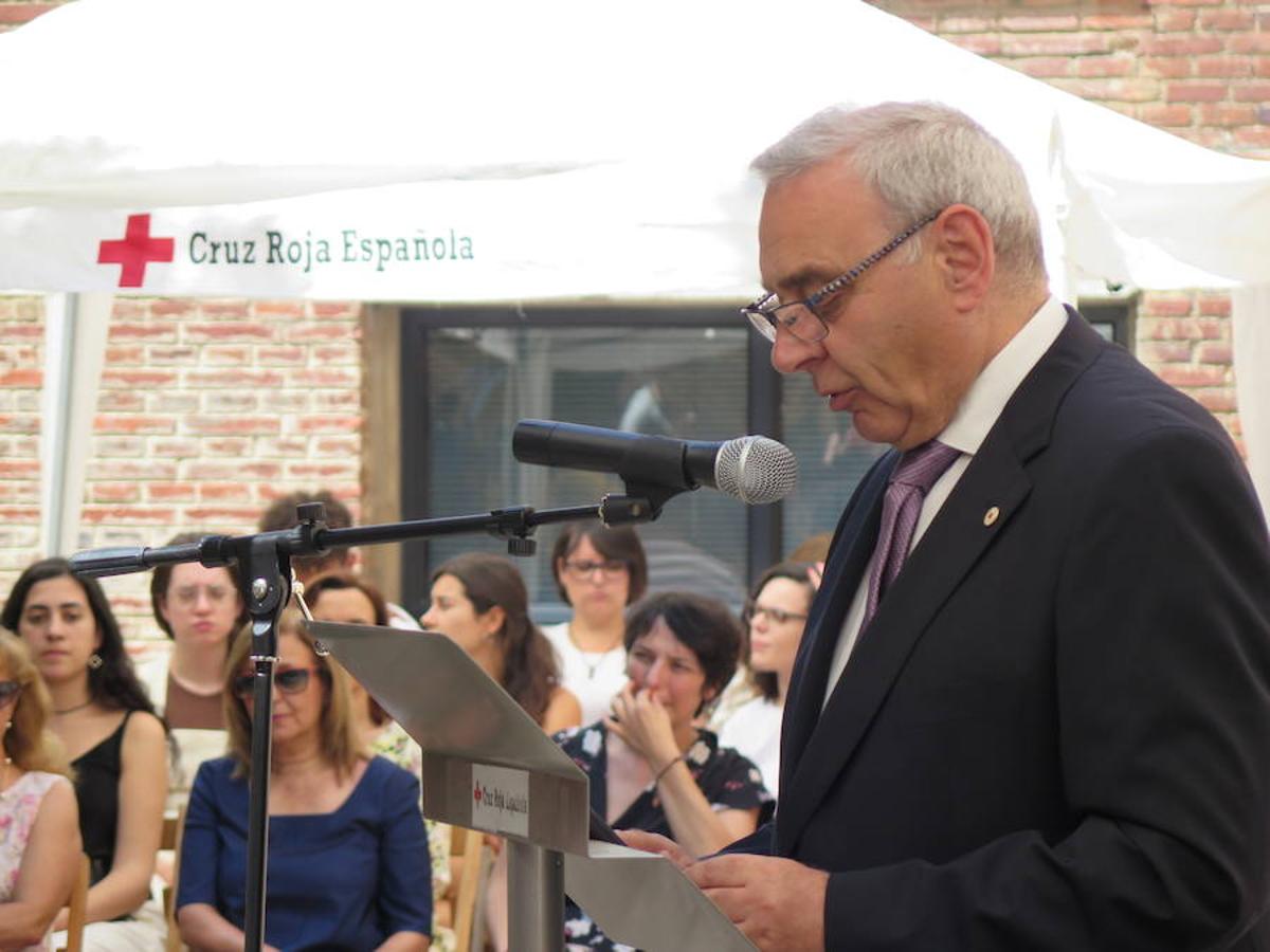 Fotos: Toma de posesión de María Victoria Seco como presidenta de Cruz Roja León