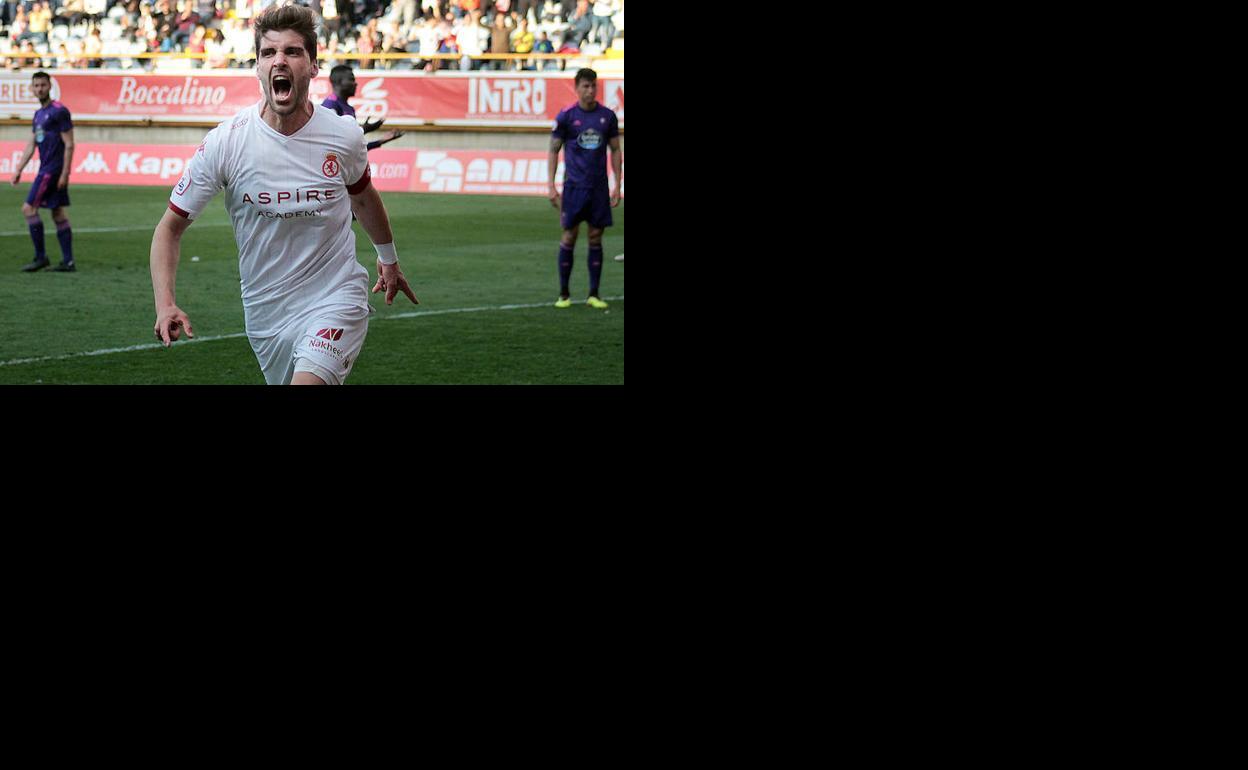 Iván González, celebra un gol.