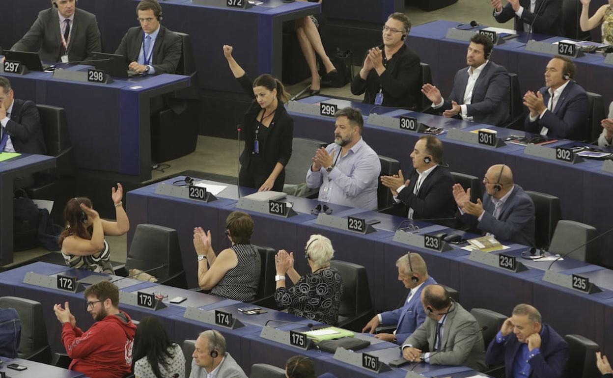 Lío de pasillos pero consenso en la Eurocámara