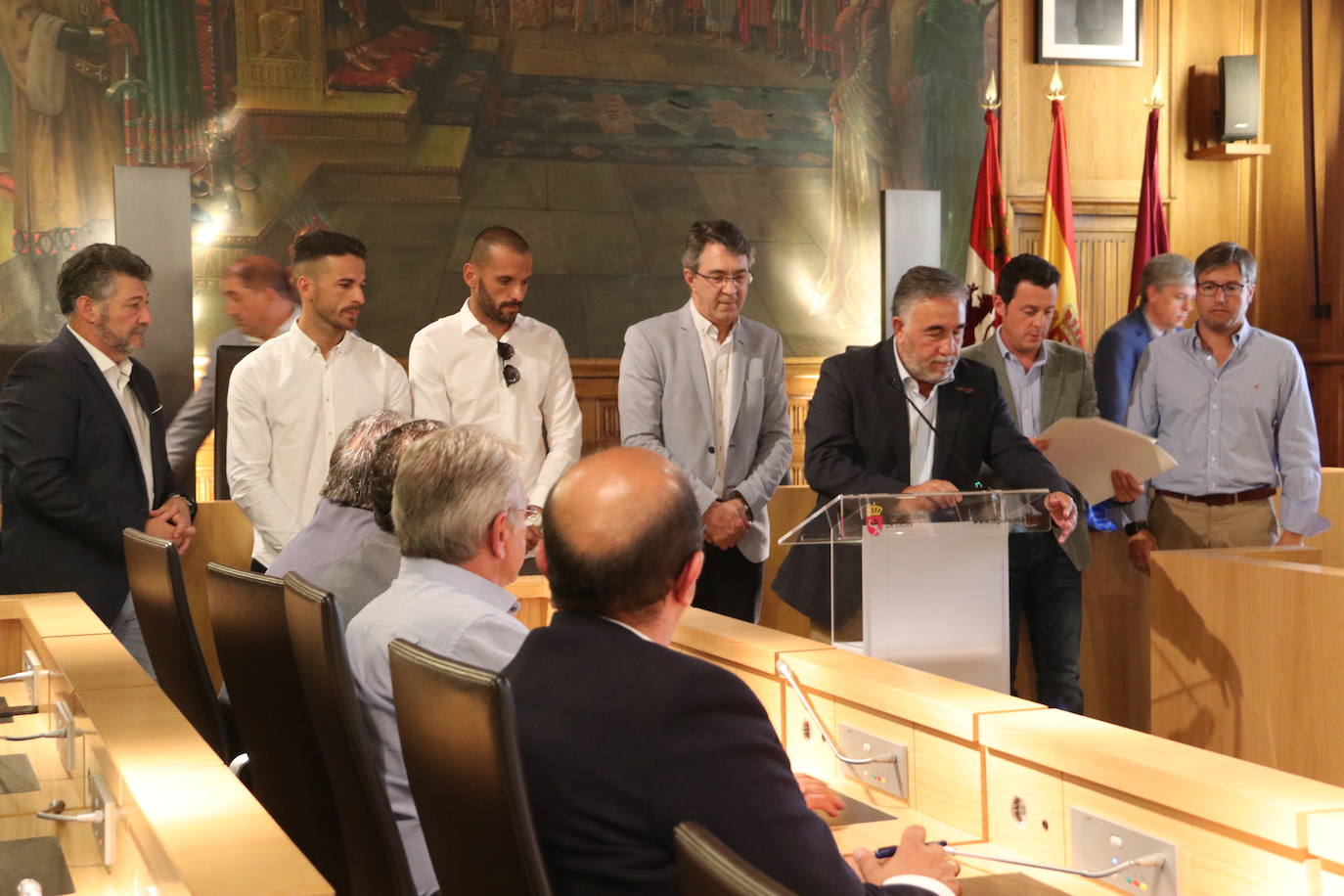 Recepción de la Ponferradina en la Diputación de León tras su ascenso a Segunda División