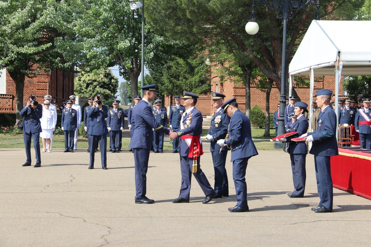Fotos: Entrega de Reales Despachos