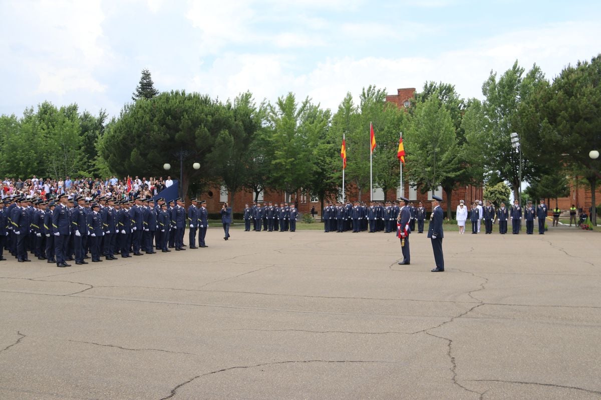 Fotos: Entrega de Reales Despachos