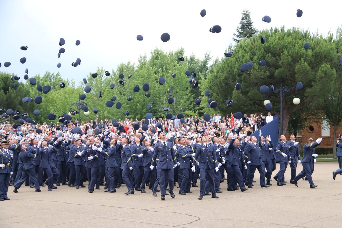 Fotos: Entrega de Reales Despachos